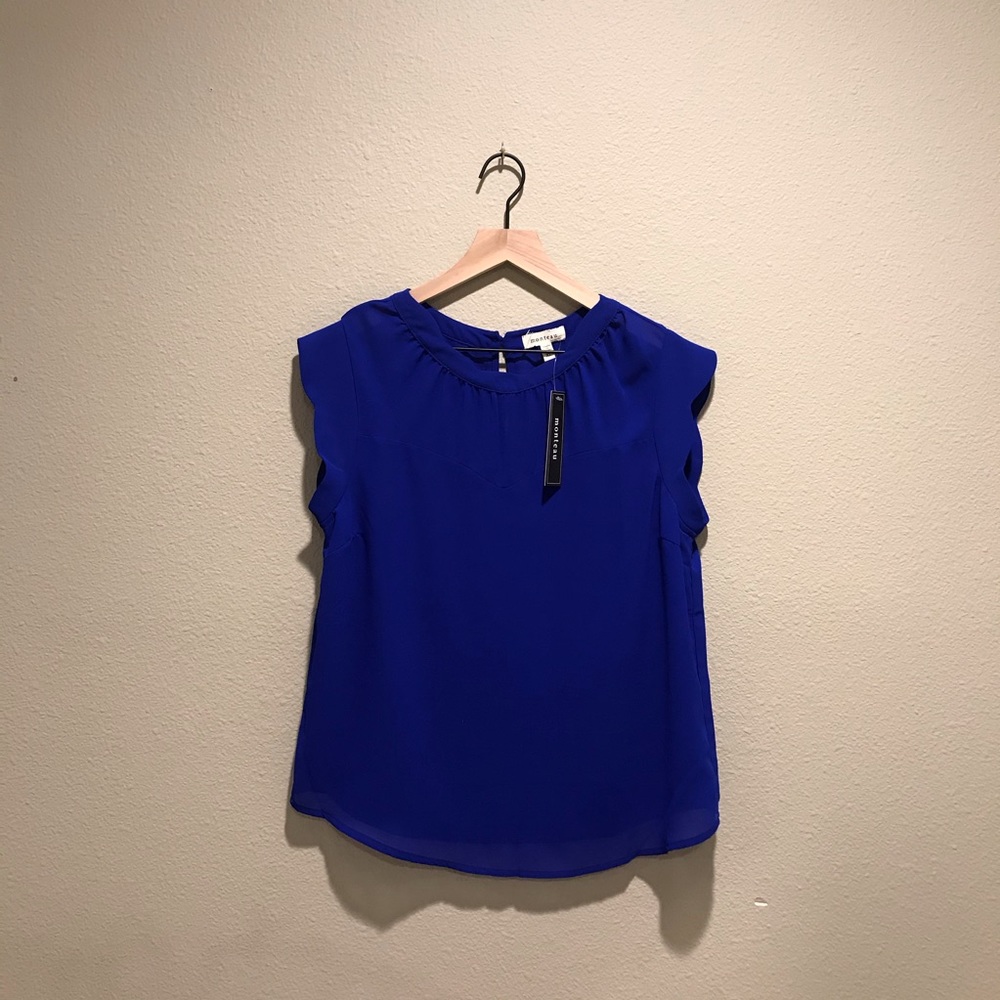 MONTEAU Blue NWT Top
